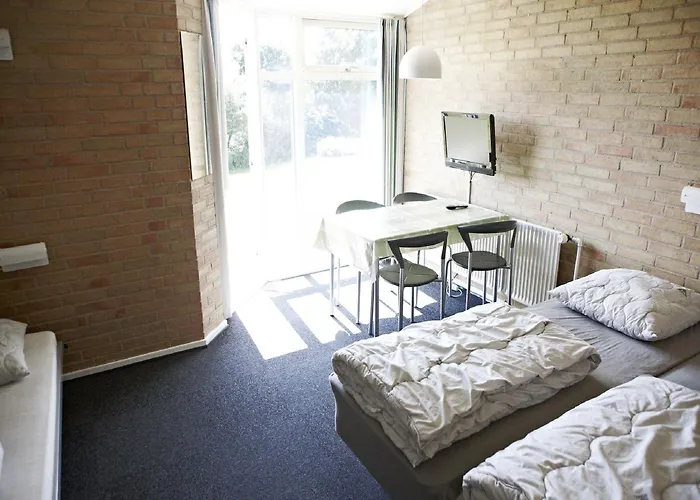 Danhostel אכסניה *